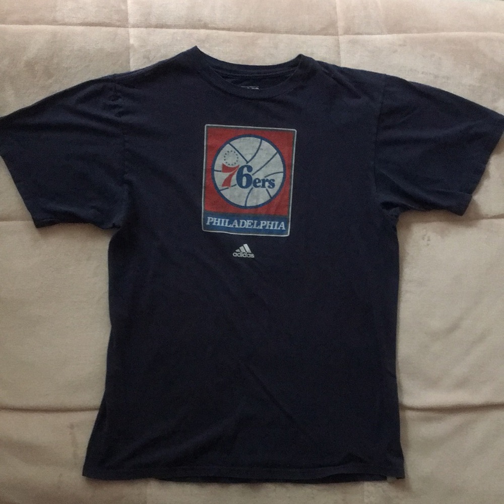 Philadelphia 76ers basketball t shirt